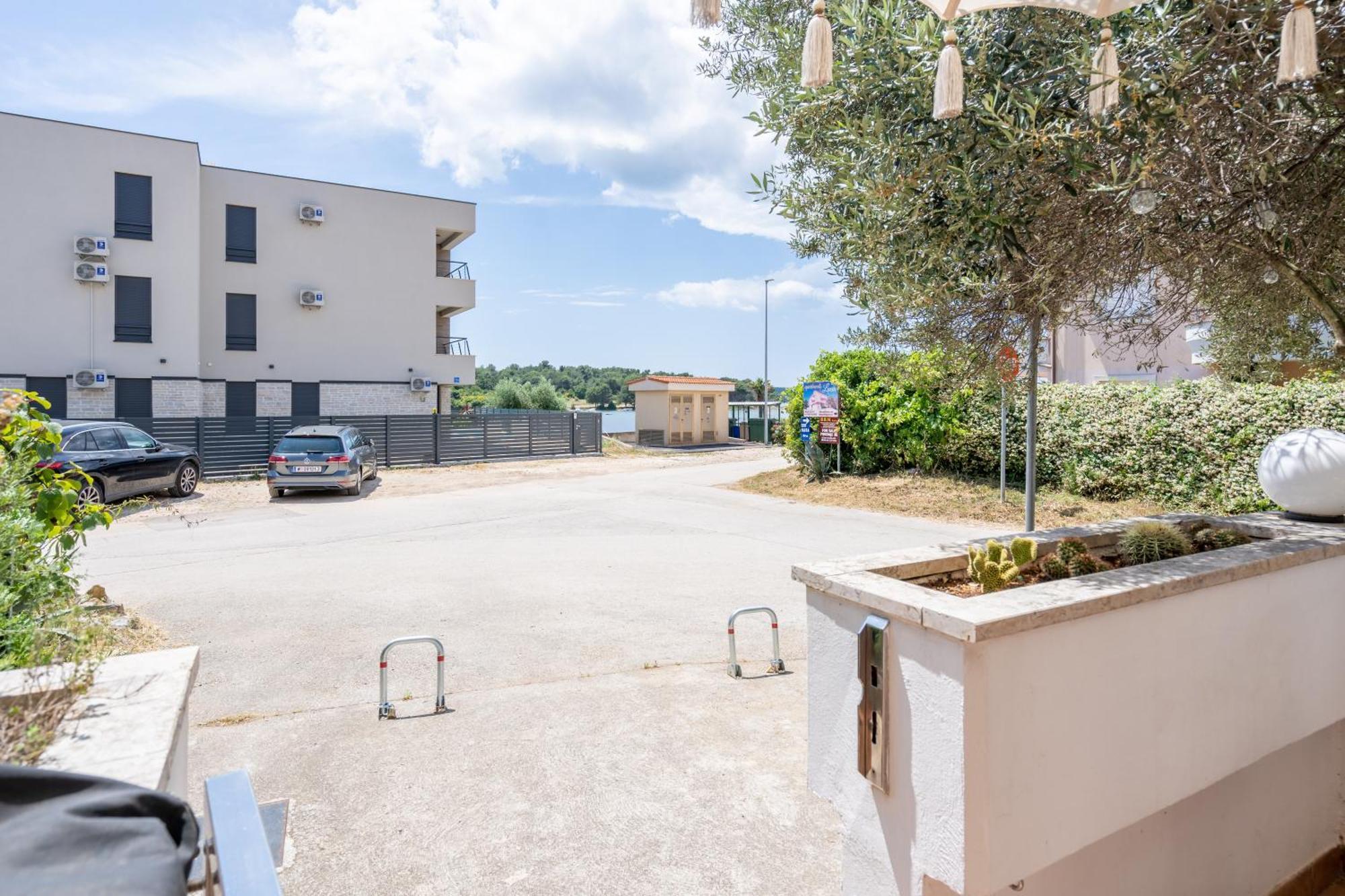 מדולין App Akumal-25M Zum Meer, Privatparkplatz, 50 Zoll Smart Tv, Sat מראה חיצוני תמונה